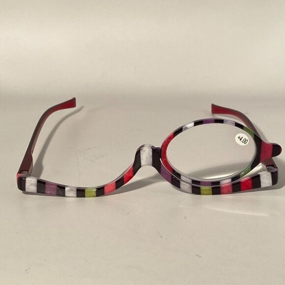 1011 Makeup Cosmetic 4.00 Flip Magnifying Glasses For Precision Application N… - Picture 2 of 7